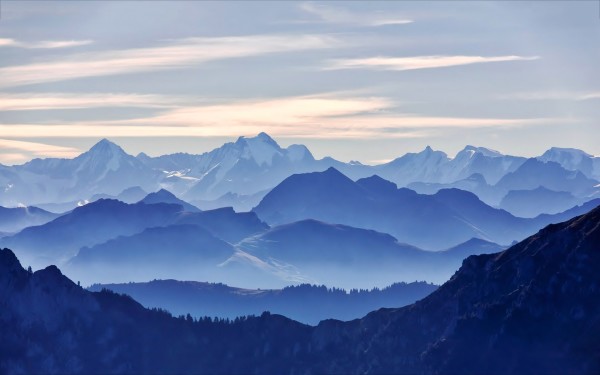 glorious-blue-mountain-range